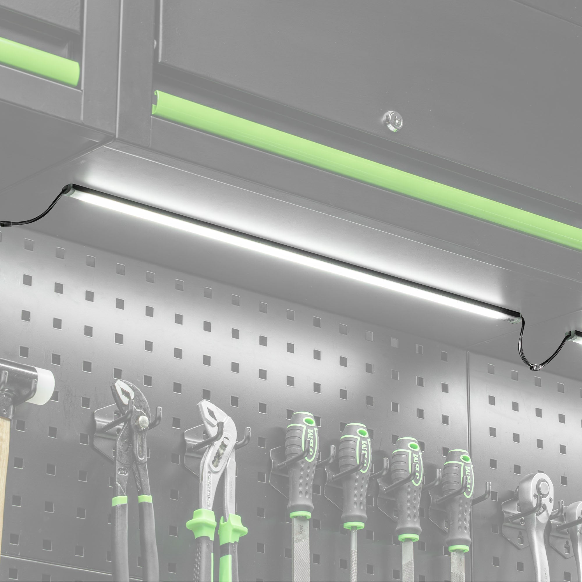 SET DI 3 LUCI LED MAGNETICHE CON INTERRUTTORE PER SISTEMI MODULARI 17919 JBM