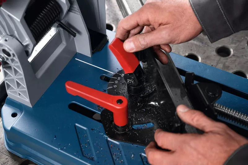 Sega per il taglio dei metalli Bosch GCD 18V-355 Professional