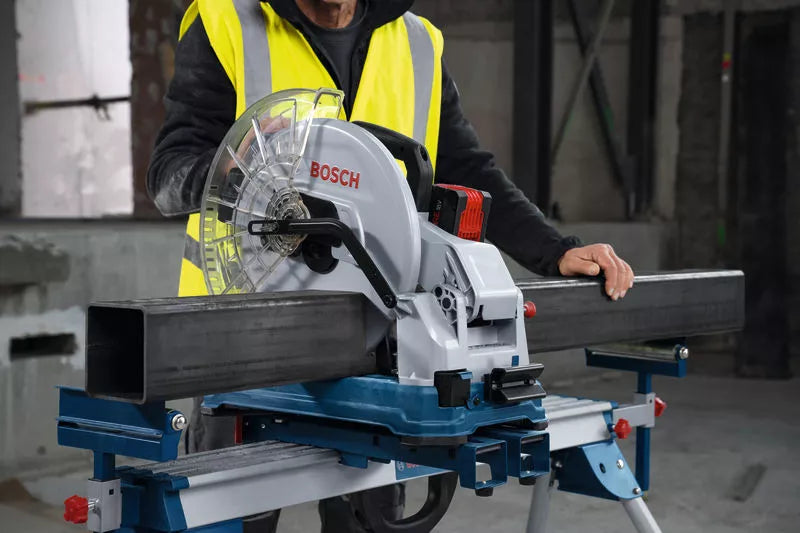 Sega per il taglio dei metalli Bosch GCD 18V-355 Professional