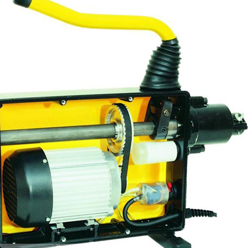 Macchine elettriche per la pulizia delle tubazioni REMS Cobra 32 Set 22+32