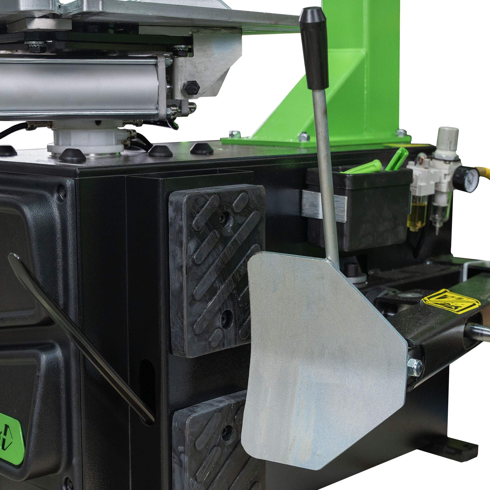 SMONTAGOMME SEMIAUTOMATICO CON BRACCIO OSCILLANTE 54581 + EQUILIBRATRICE DIGITALE JBM 54582+ SEDIA