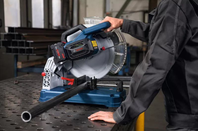 Sega per il taglio dei metalli Bosch GCD 18V-355 Professional
