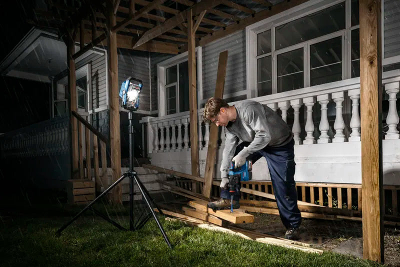 Lampada da cantiere a batteria Bosch GLI18V-3000 PRO