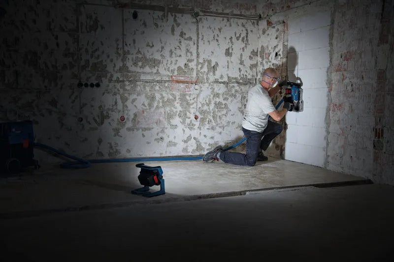 Lampada da cantiere a batteria Bosch GLI18V-5000 PRO