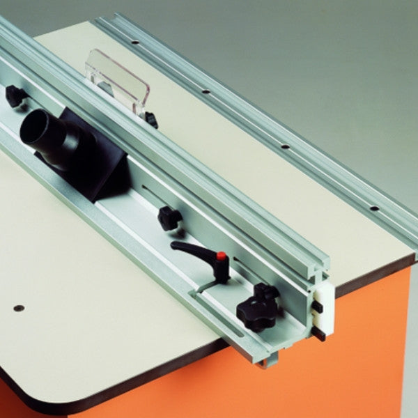 Tavolo industrio con piastra preforata per CMT7E 999.500.01