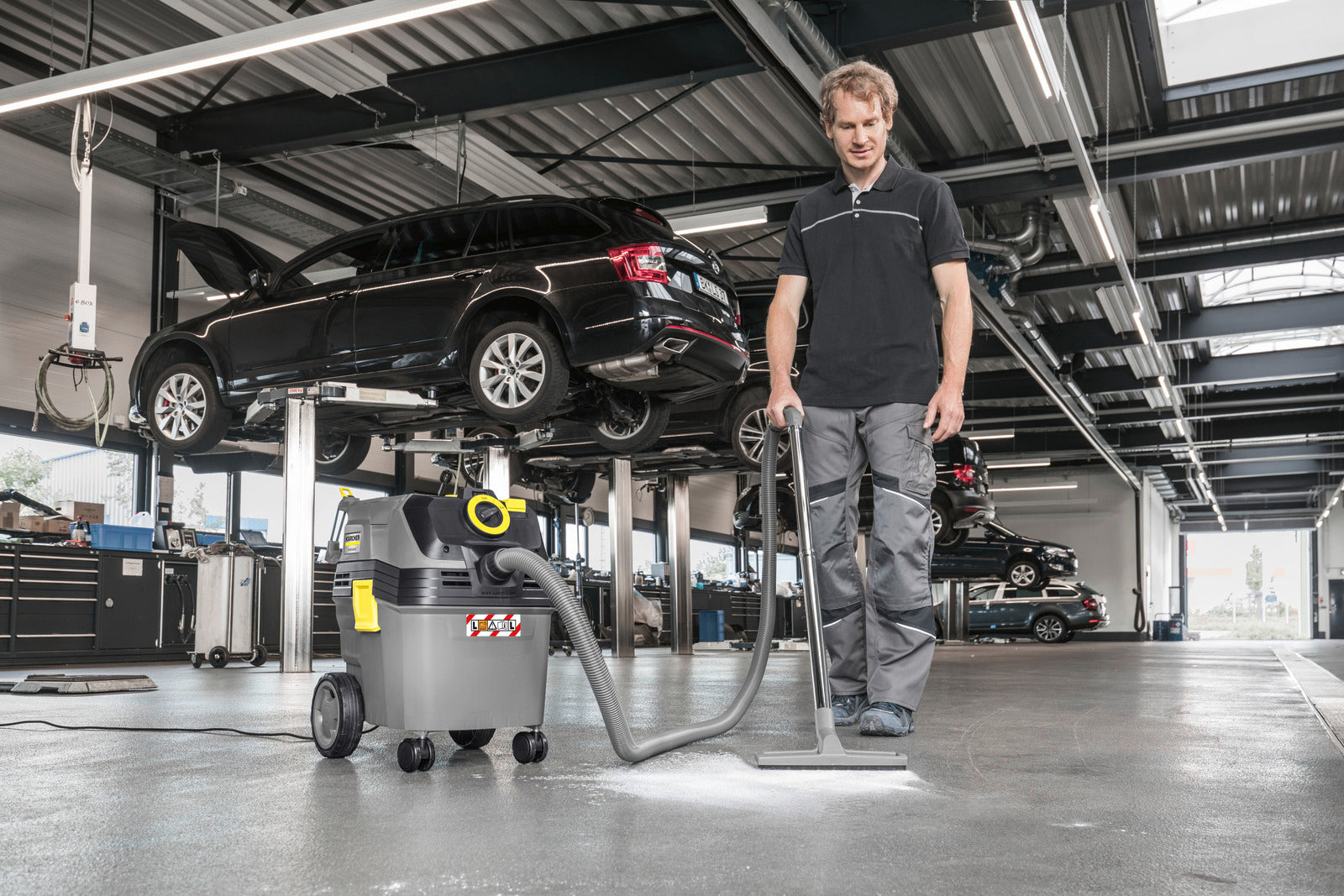 Aspiratore solidi/liquidi NT 30/1 Ap L Karcher Professionale