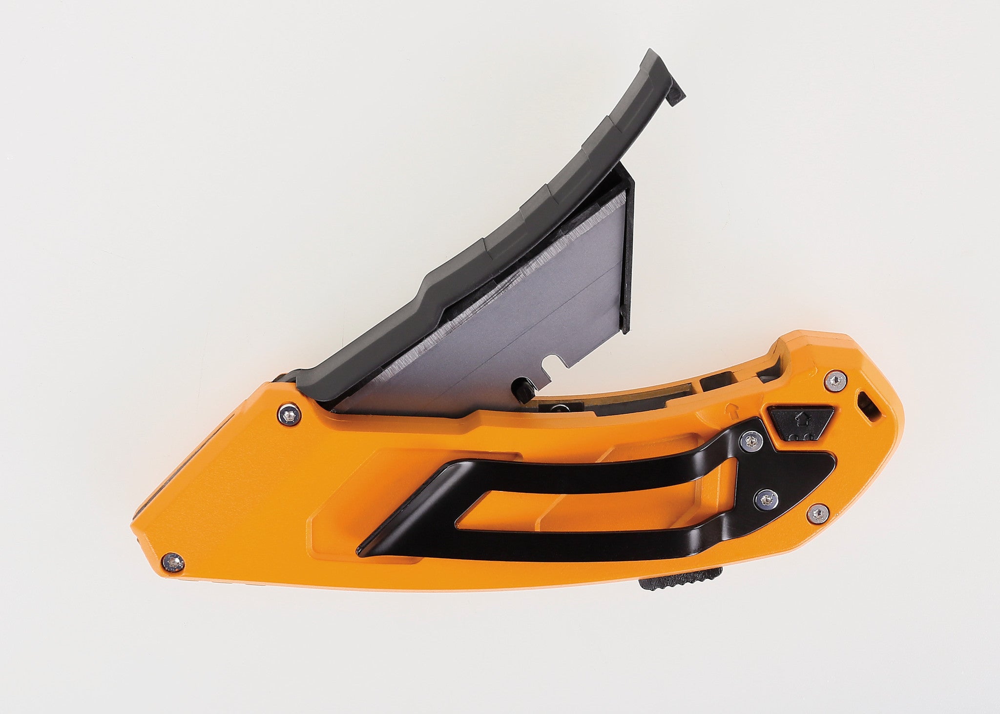 Coltello  Beta 1772R lama trapezoidale